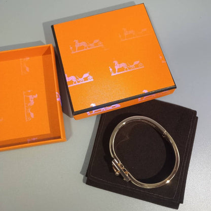 [Angela Jewellery]H CLOUD BLUE BRACELET