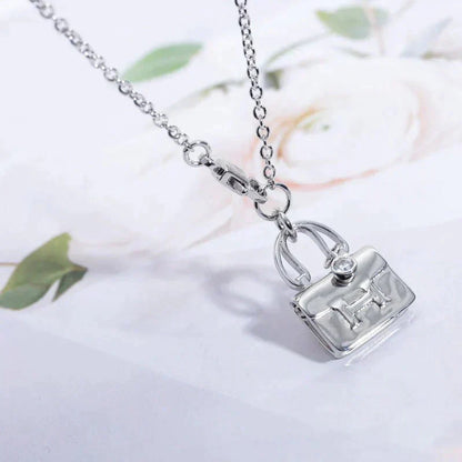[Angela Jewellery]AMULETTE PEDANT SILVER NECKLACE