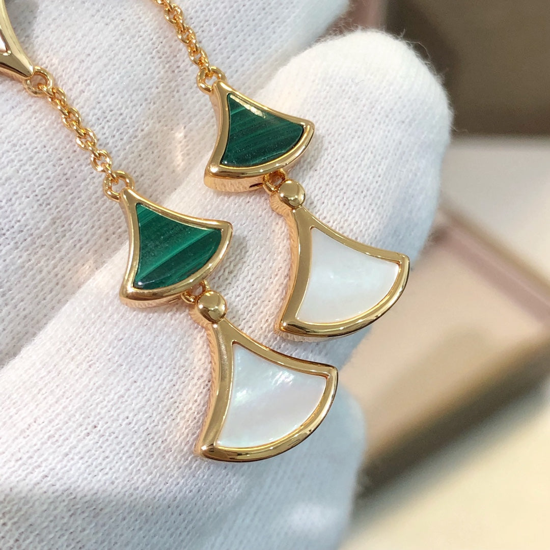 [Angela Jewellery]DREAM EARRINGS 3 MOTIFS MALACHITE MOP PINK GOLD