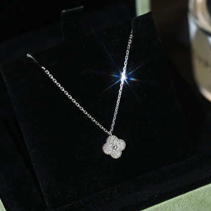 [Angela Jewellery]CLOVER MINI 9.5MM PENDANT DIAMOND NECKLACE