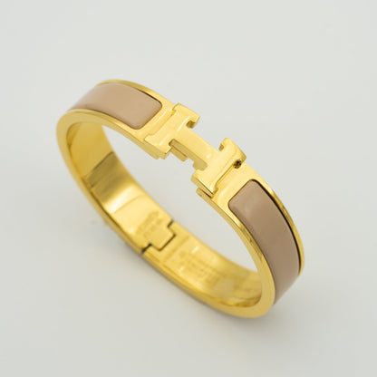 [Angela Jewellery]H GREY BRACELET